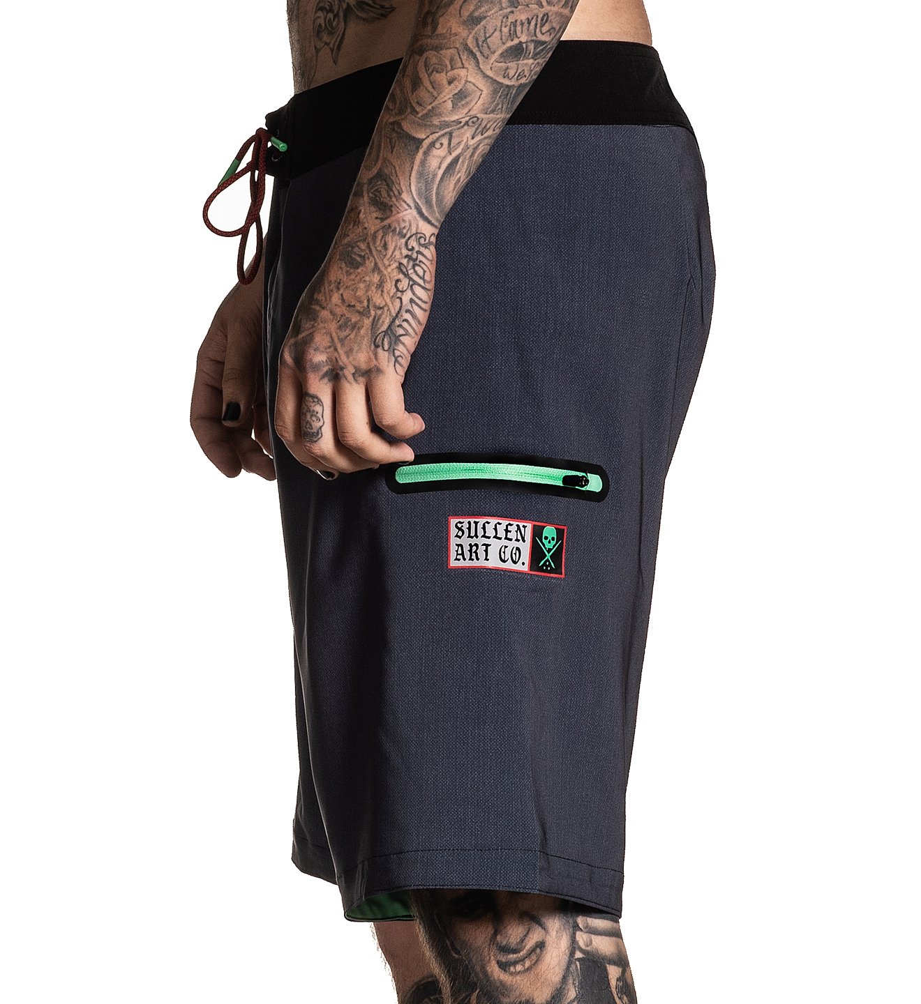 Sullen Clothing - Rigoni Skull Boardshorts Size: 40